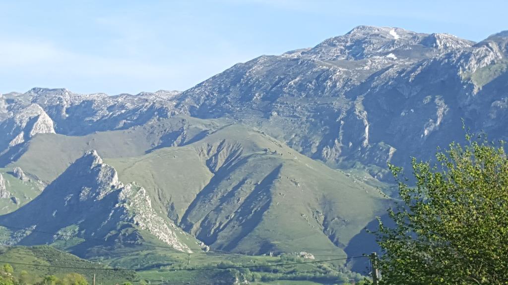 La Casona Del Jou ξενώνας Ortiguero Εξωτερικό φωτογραφία